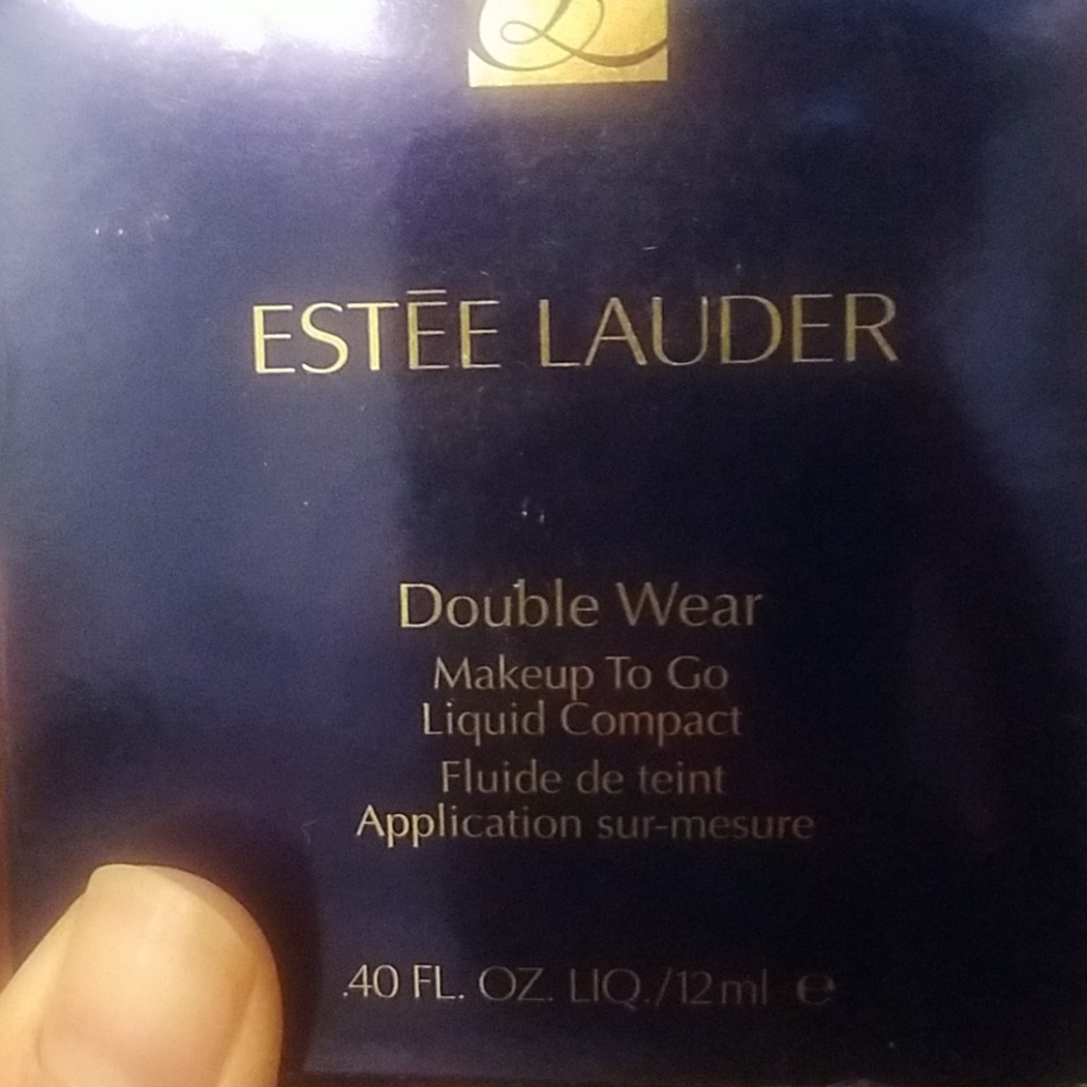 Estee Lauder Double Wear Makeup Liquid Compact